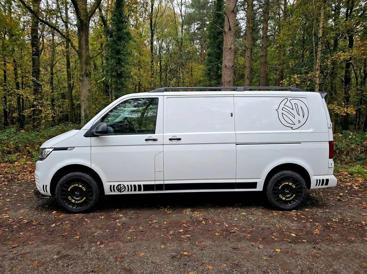 Volkswagen Transporter (2023) — photo 4