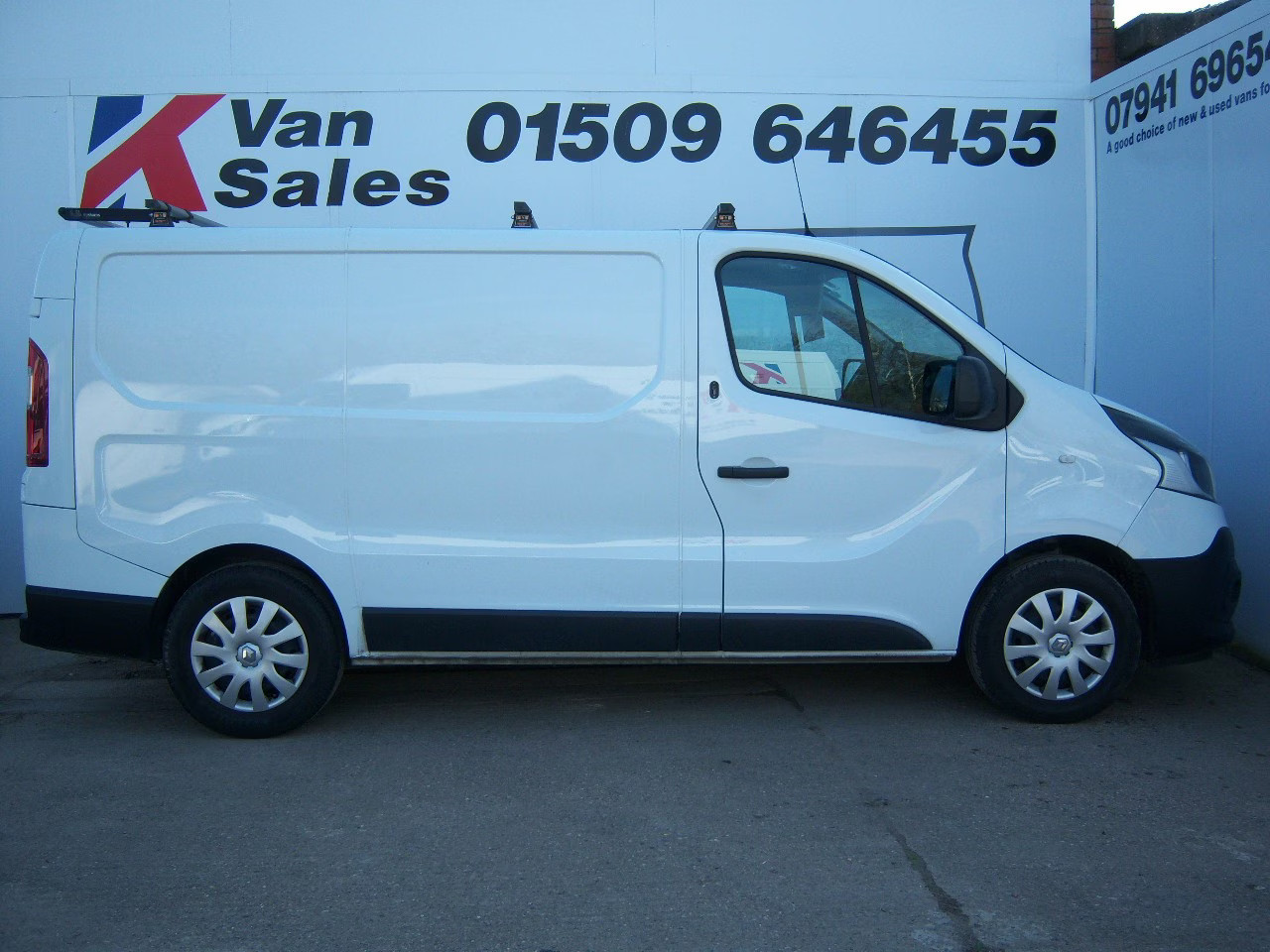 Renault Trafic (2021) — image 7