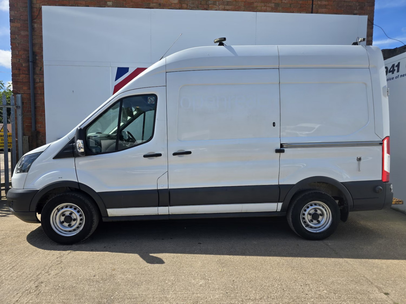 Ford Transit (2018) — image 8