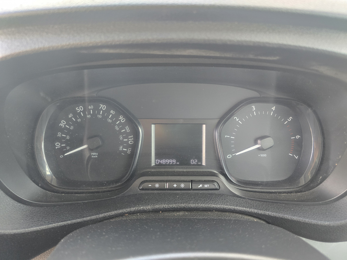 Vauxhall Vivaro (2019) — image 13