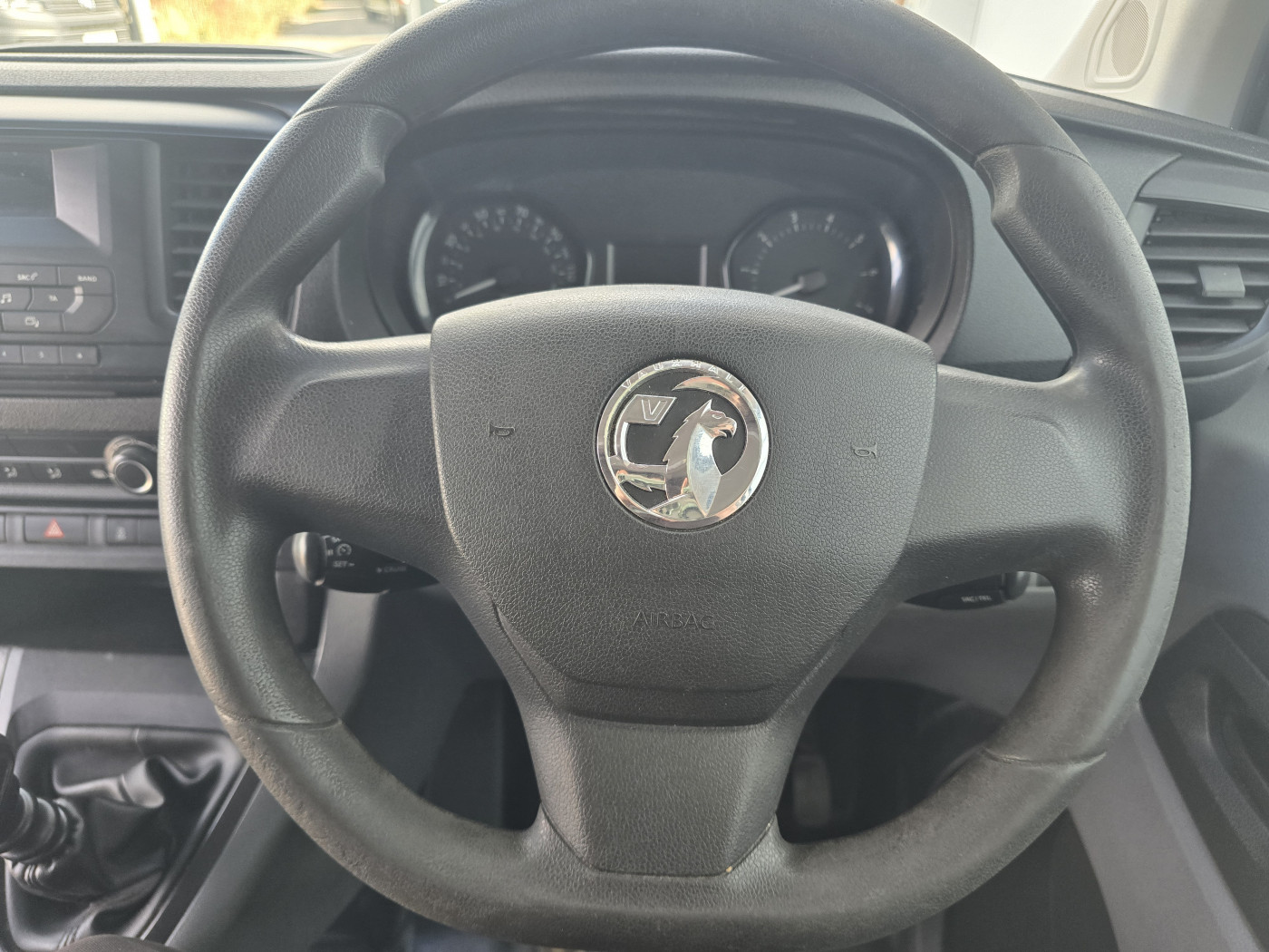 Vauxhall Vivaro (2019) — image 14