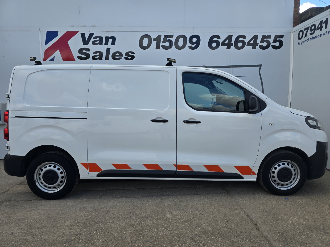 Vauxhall Vivaro (2019) — image 8