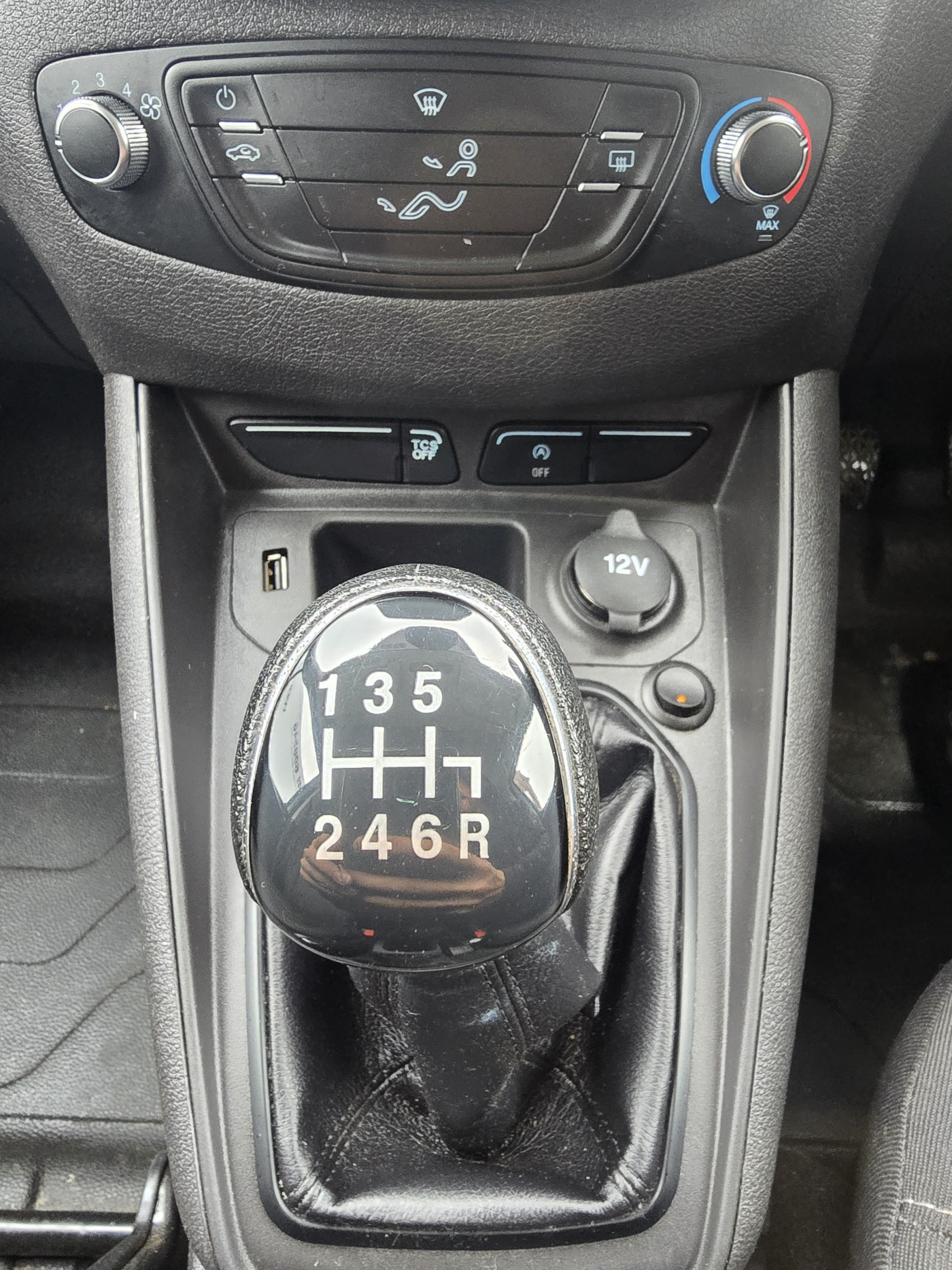 Ford Transit (2021) — image 13