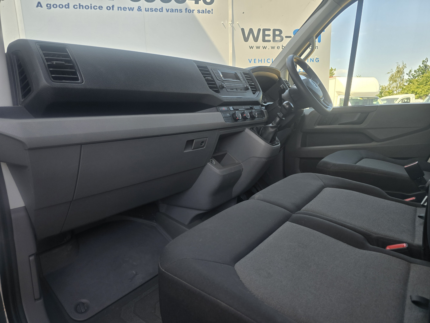Volkswagen Crafter (2019) — image 13