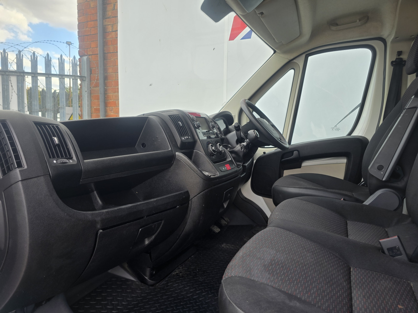 Citroen Relay Enterprise (2019) — image 13