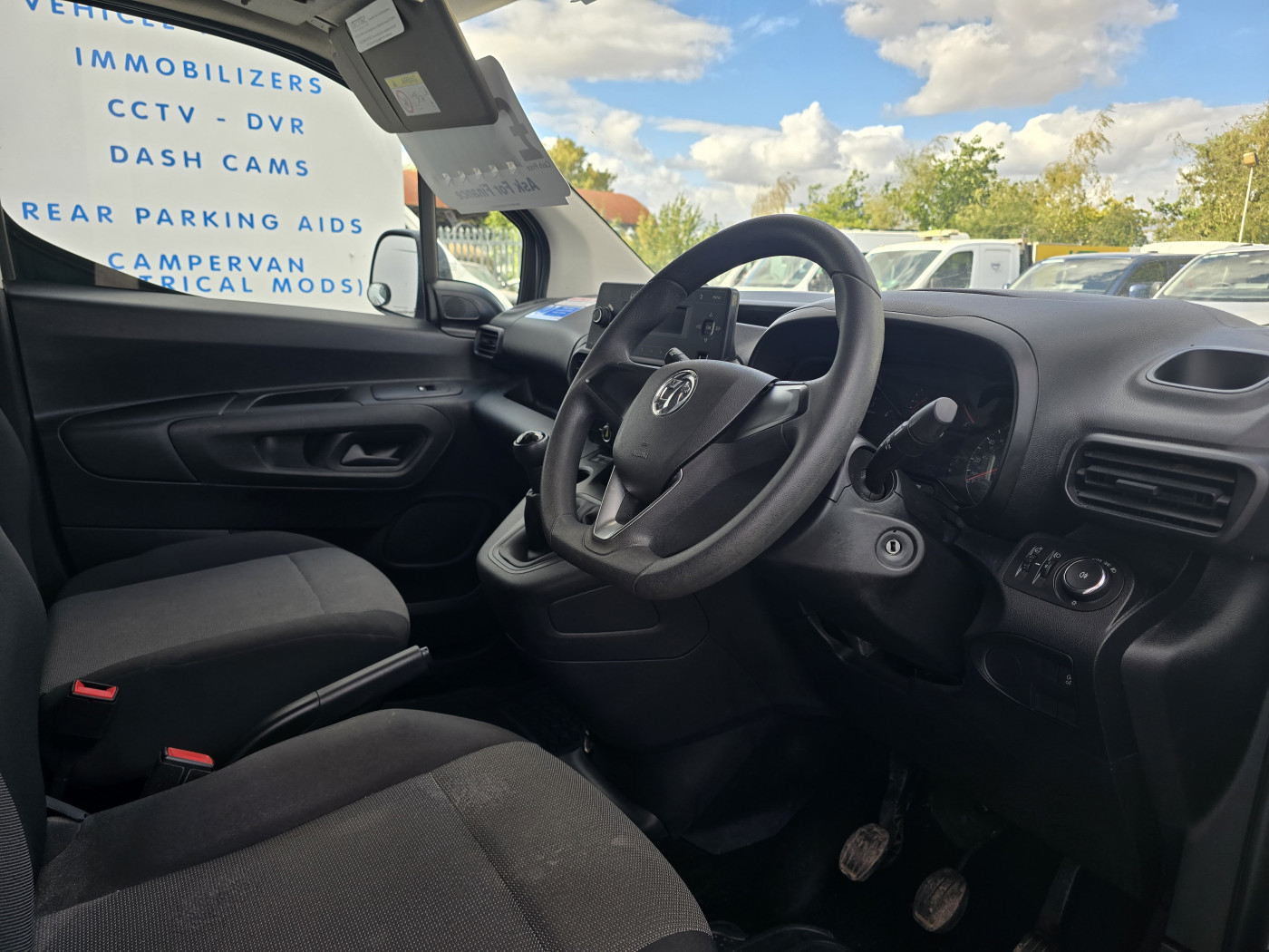 Vauxhall Combo (2019) — image 12