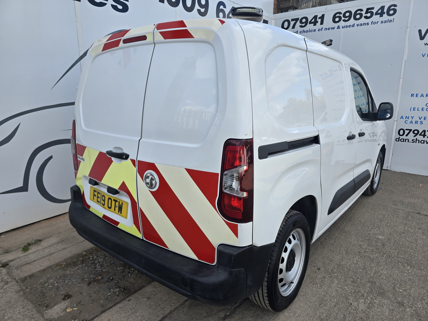 Vauxhall Combo (2019) — image 7