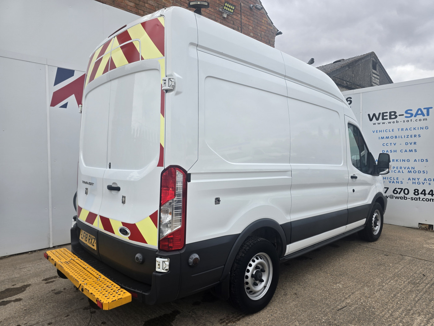 Ford Transit (2018) — image 10