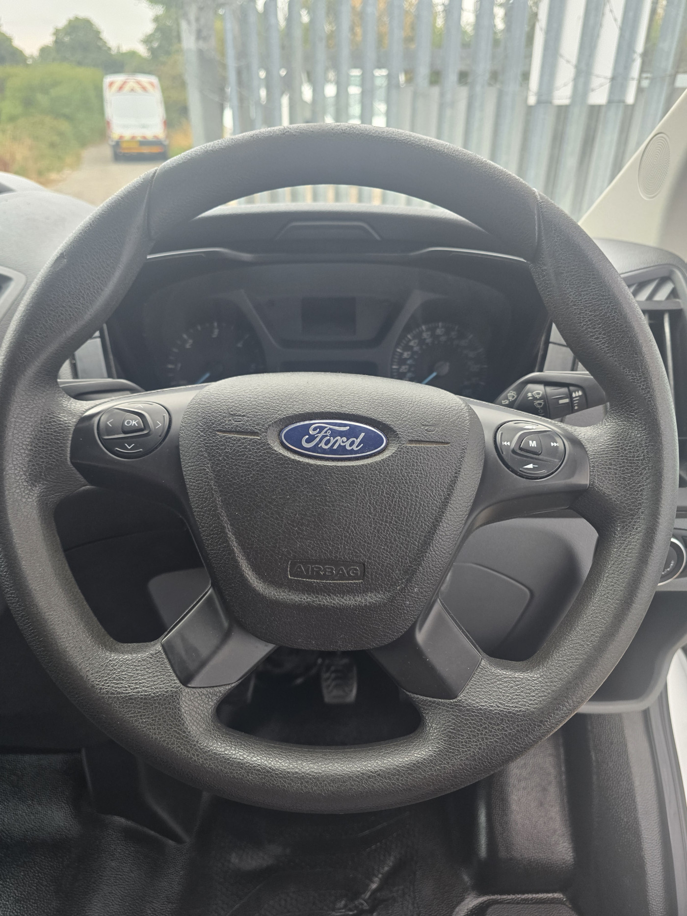 Ford Transit (2018) — image 15