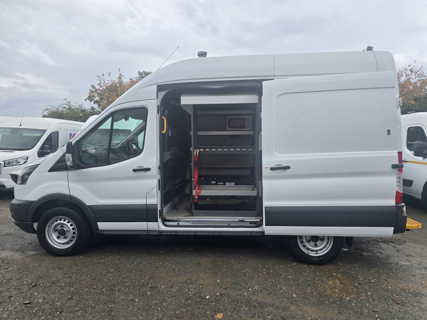 Ford Transit (2019) — image 8