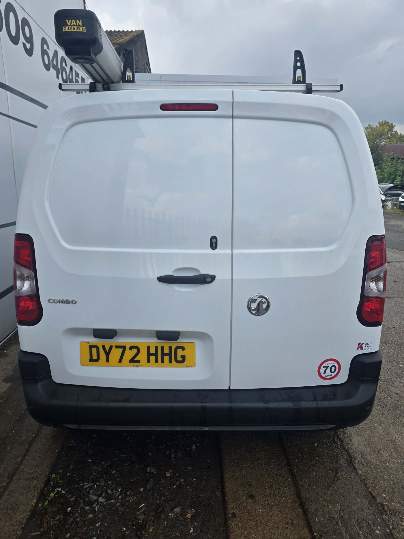 Vauxhall Combo 2000 Dynamic TD. (2022) — image 4
