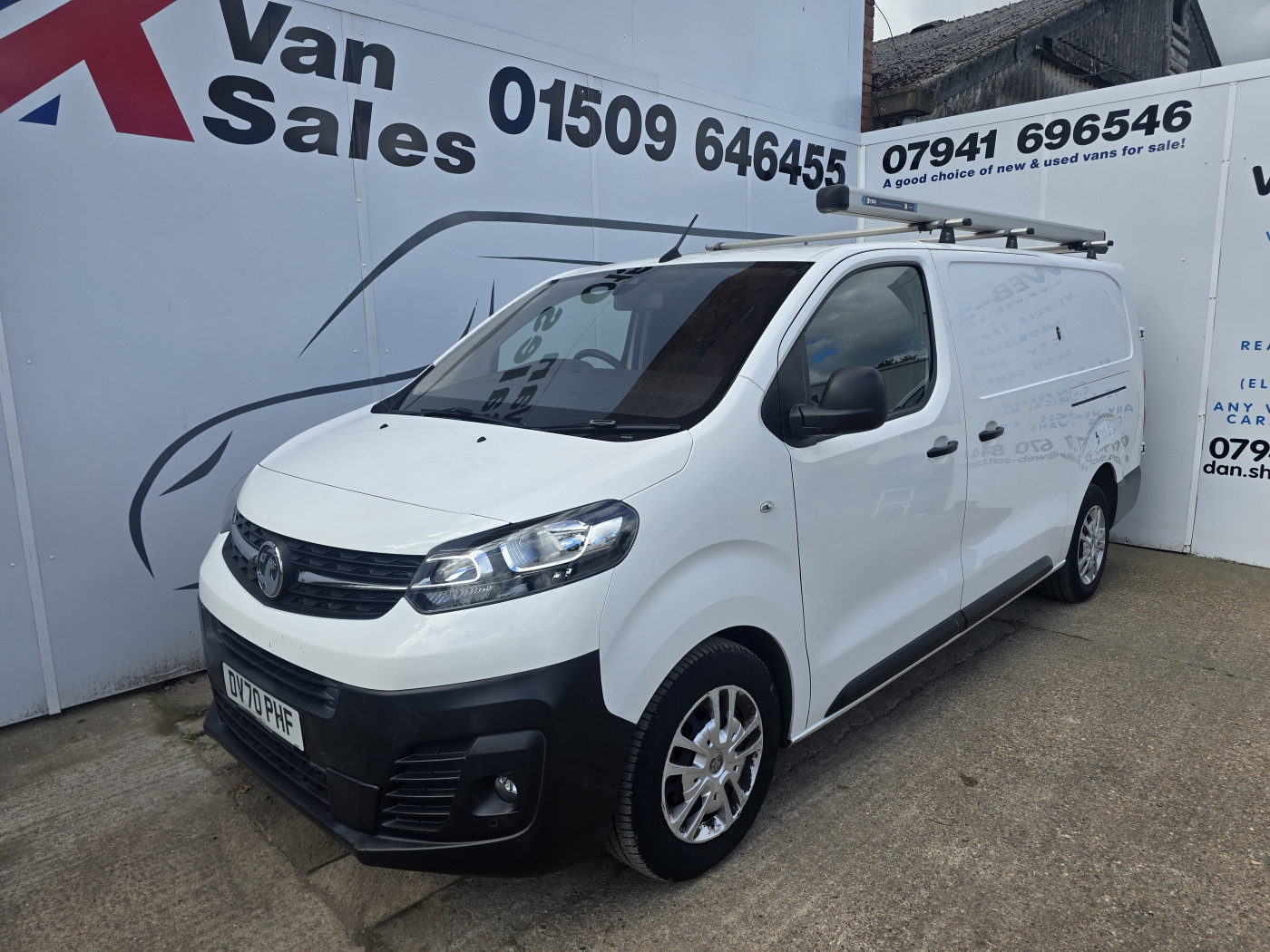 Vauxhall Vivaro (2020) — image 1