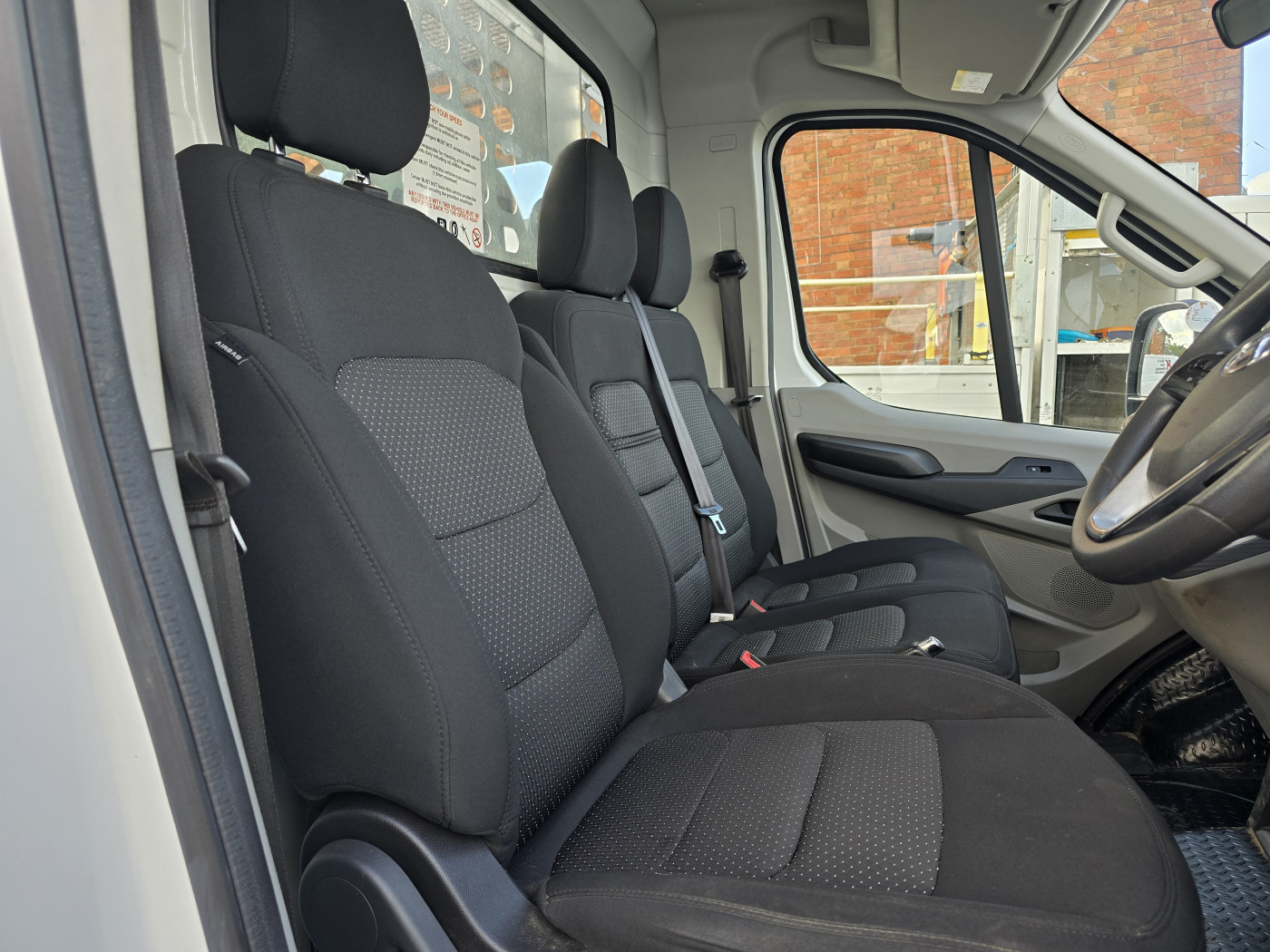 Maxus Delivery 9 (2023) — image 11