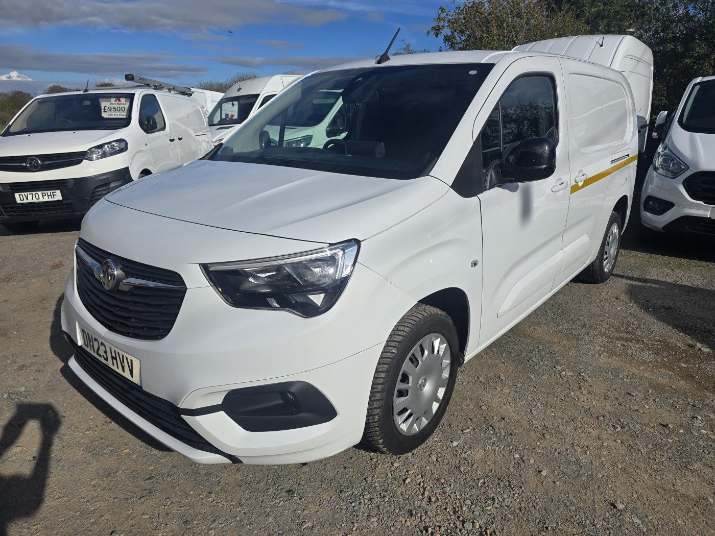 Vauxhall Combo Cargo L2 (2023) — image 1