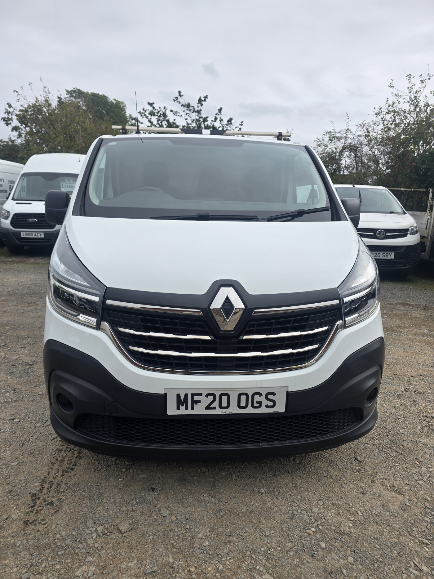 Renault LWB Trafic (2020) — image 10