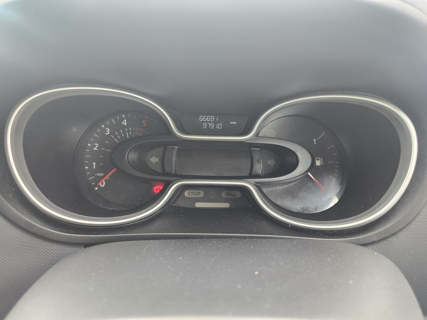 Renault LWB Trafic (2020) — image 12