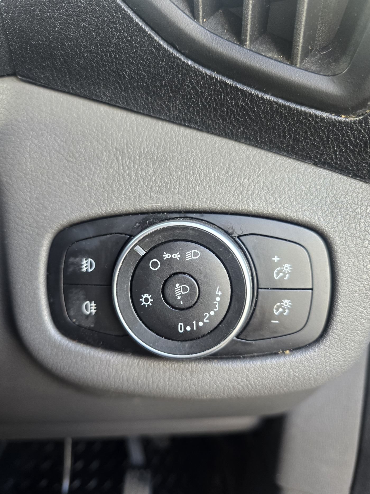 Ford Transit Connect (2020) — image 15