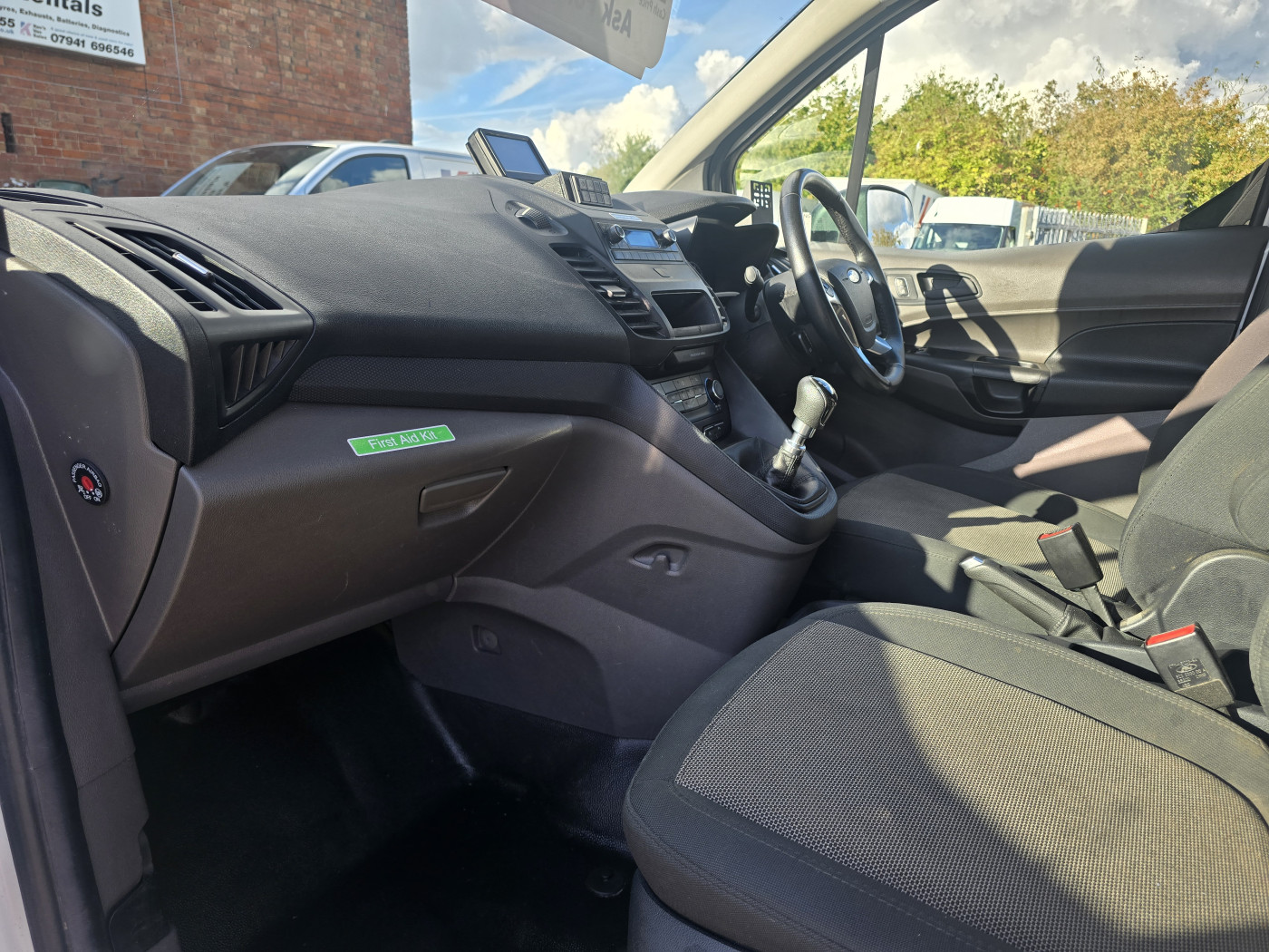Ford Transit Connect (2020) — image 18