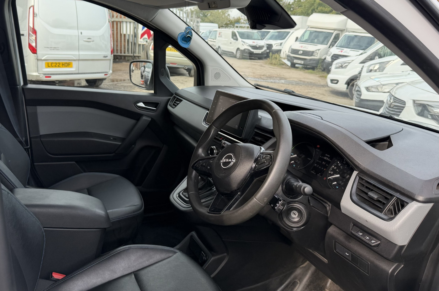 Nissan Townstar Electric Automatic (2023) — image 11
