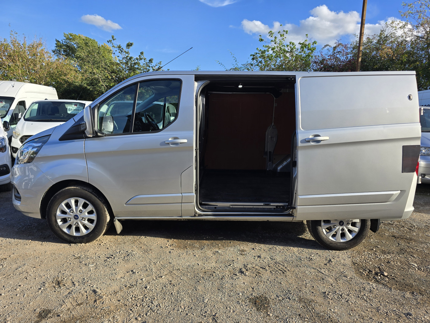 Ford Transit (2022) — image 3