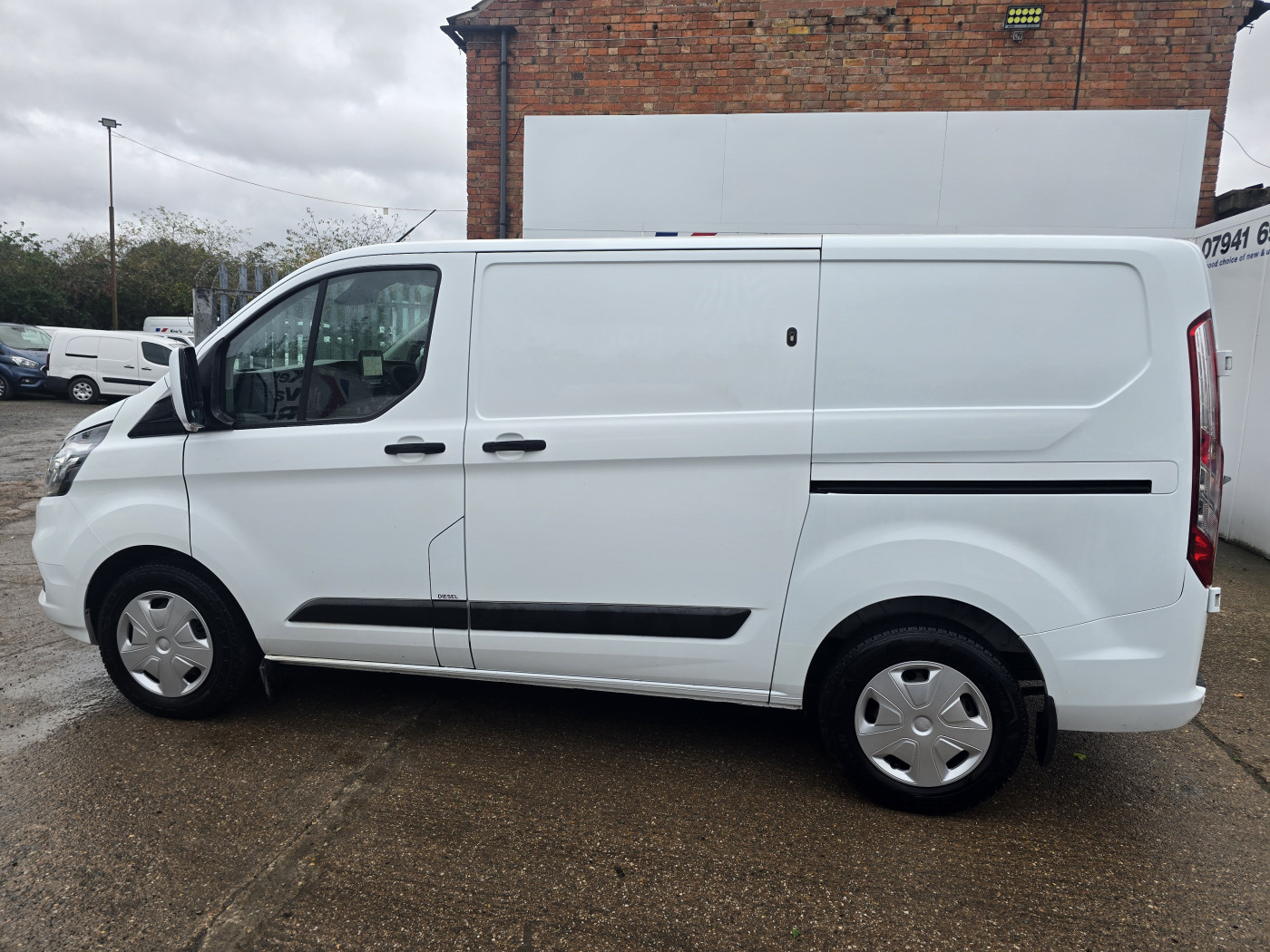 Ford Transit Custom 320 Trend (2021) — image 2