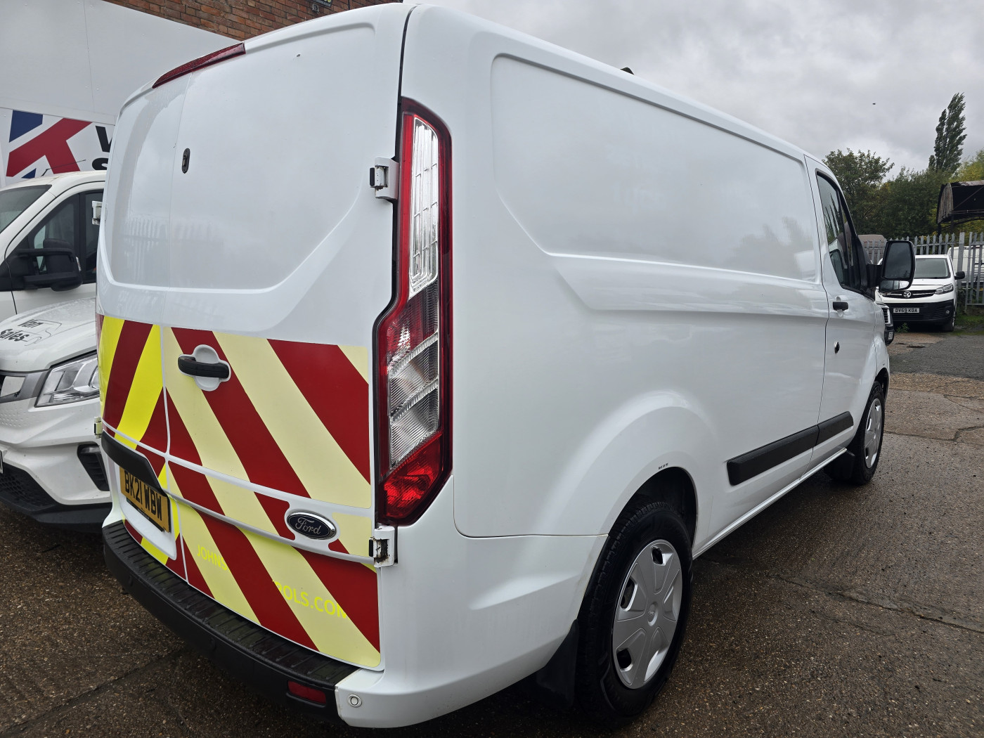Ford Transit Custom 320 Trend (2021) — image 7
