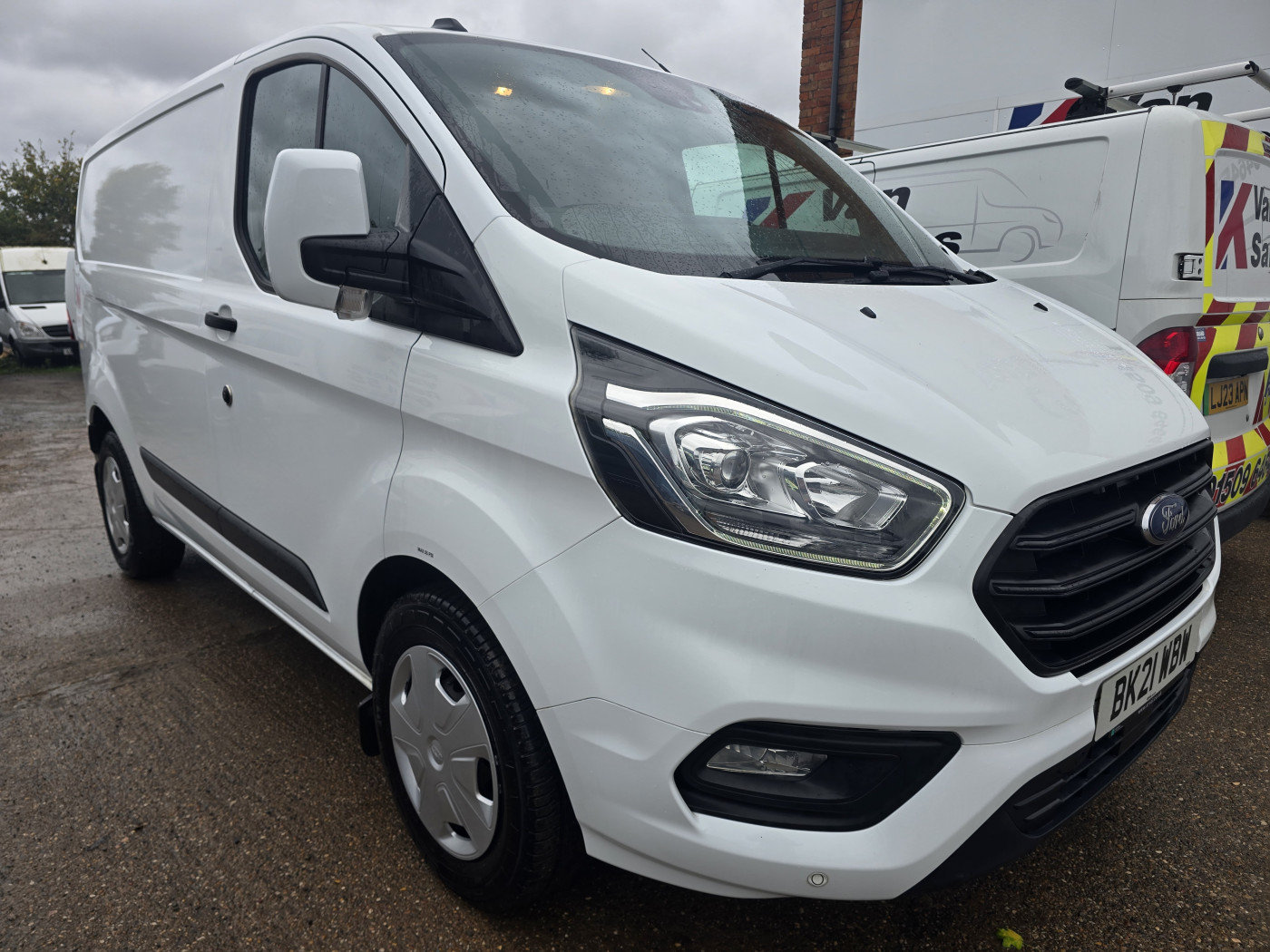 Ford Transit Custom 320 Trend (2021) — image 9