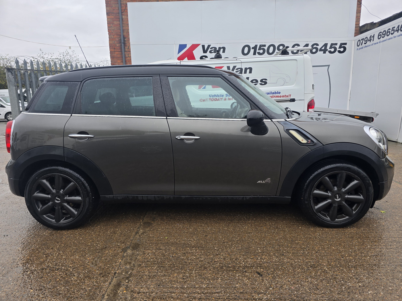 Mini Cooper S (2011) — image 2