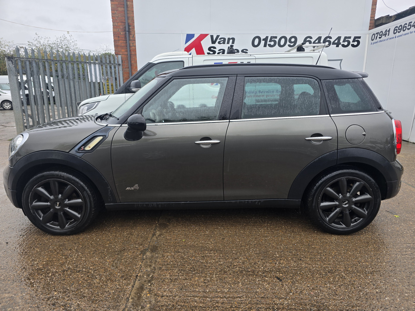 Mini Cooper S (2011) — image 7