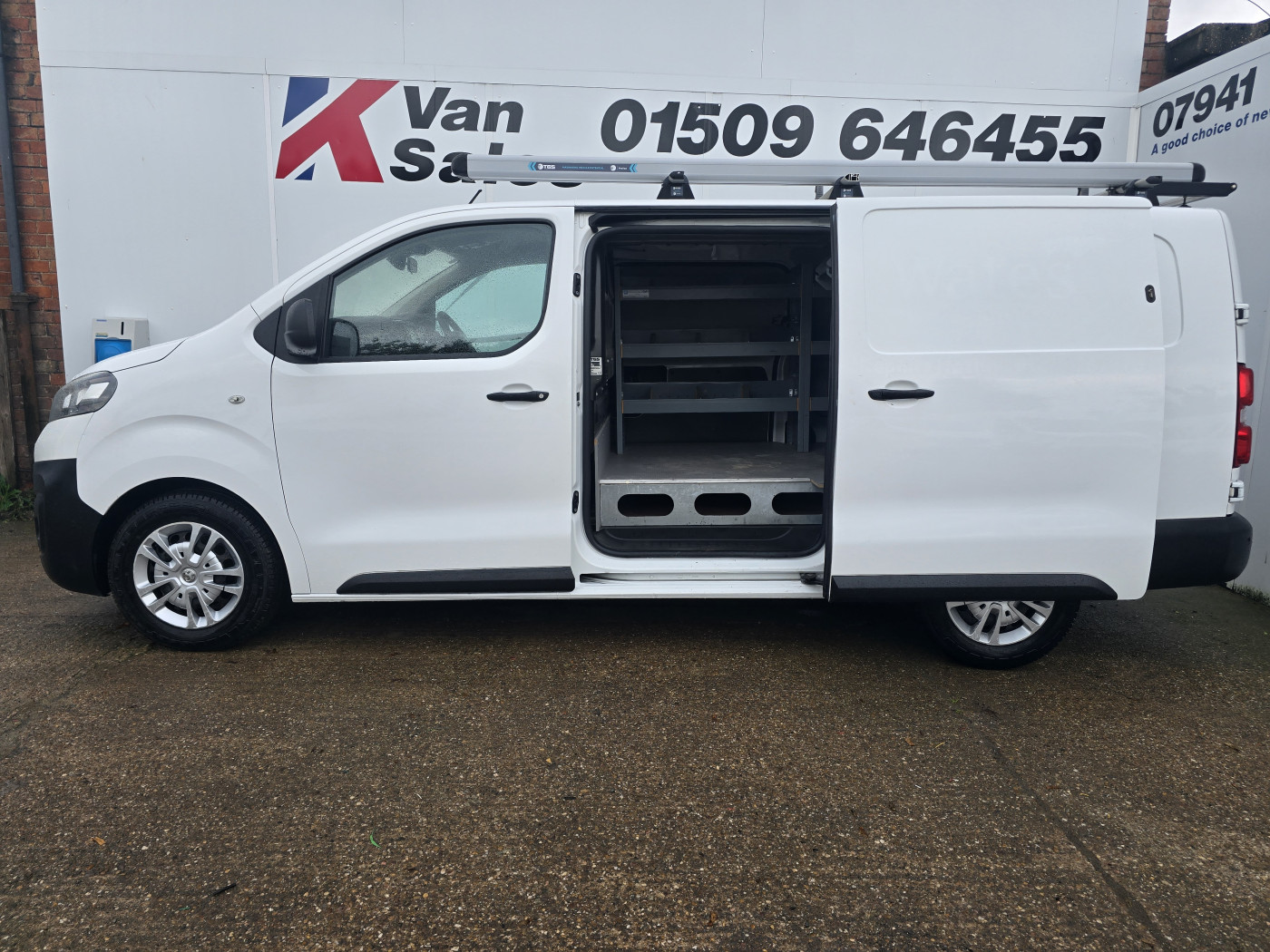Vauxhall Vivaro L2 Dynamic (2020) — image 3