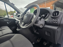 Renault LWB Trafic (2020) — thumbnail 11