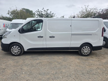 Renault LWB Trafic (2020) — thumbnail 2
