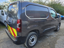 Citroen Berlingo Enterprise (2023) — thumbnail 2