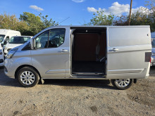 Ford Transit (2022) — thumbnail 3