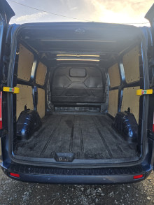 Ford Transit (2023) — thumbnail 5