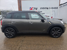 Mini Cooper S (2011) — thumbnail 2