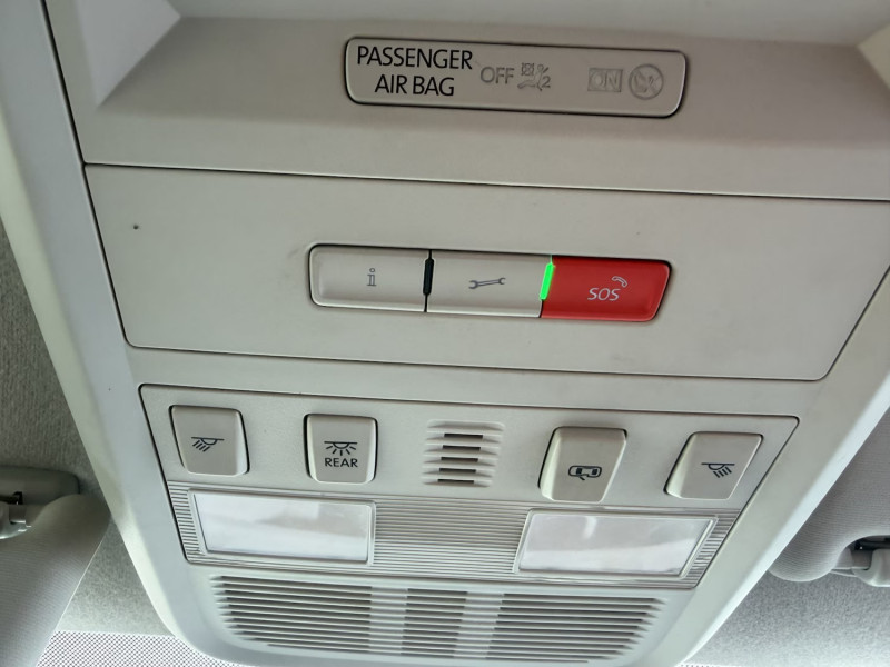 Volkswagen Transporter (2023) — photo 14