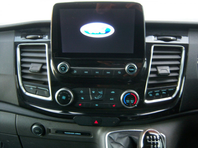 Ford Transit Custom (2020) — photo 16