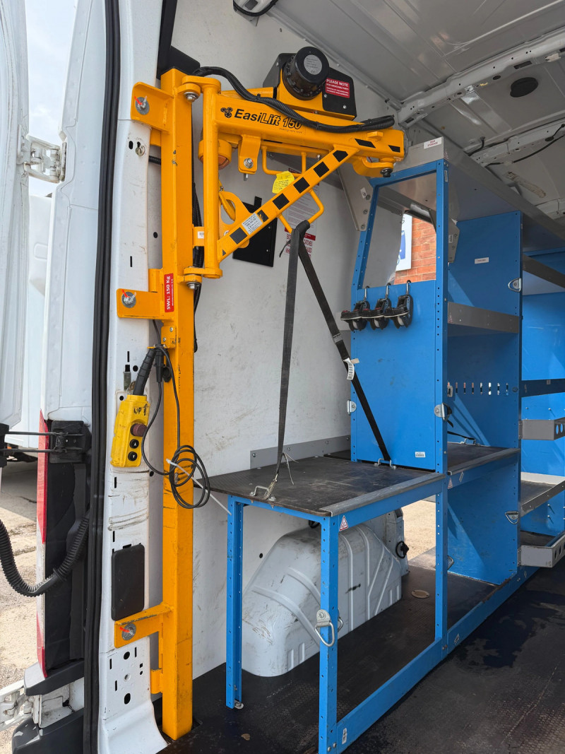 Ford Transit (2018) — photo 15
