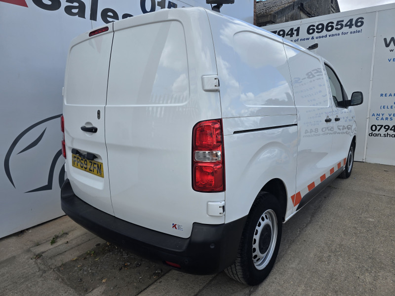 Vauxhall Vivaro (2019) — photo 7