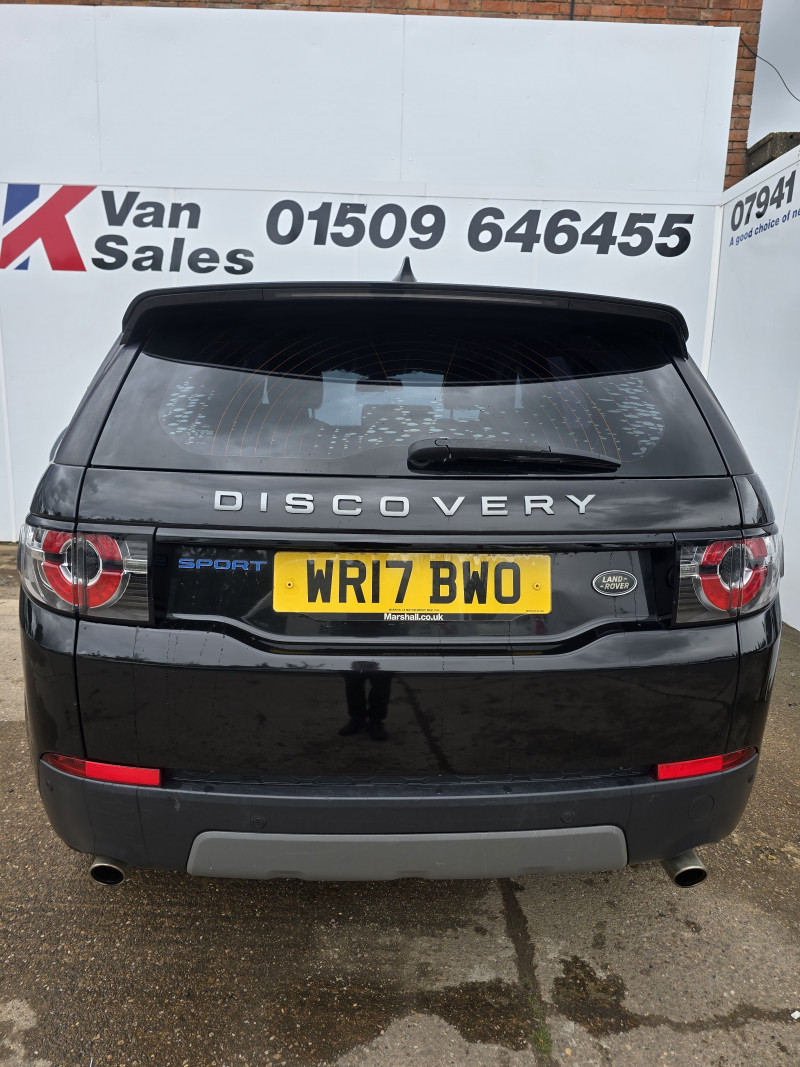 Land Rover Discovery Sport (2017) — photo 6