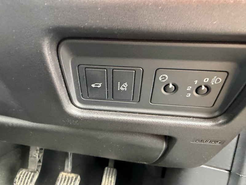 Land Rover Discovery Sport (2017) — photo 11