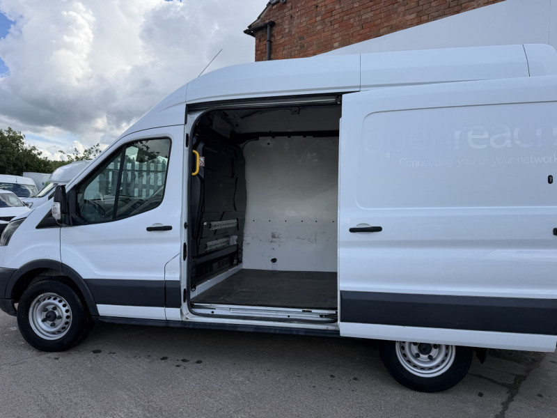 Ford MWB Transit 350 L2 H3 (2019) — photo 3