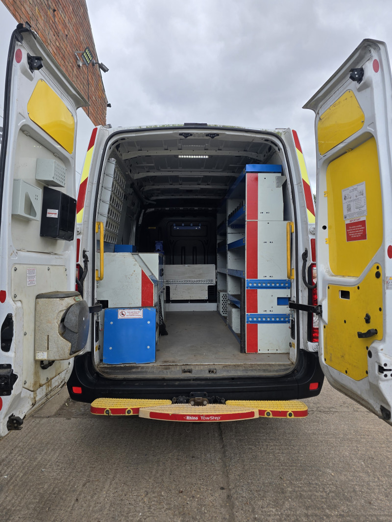 Vauxhall Movano MWB (2019) — photo 5