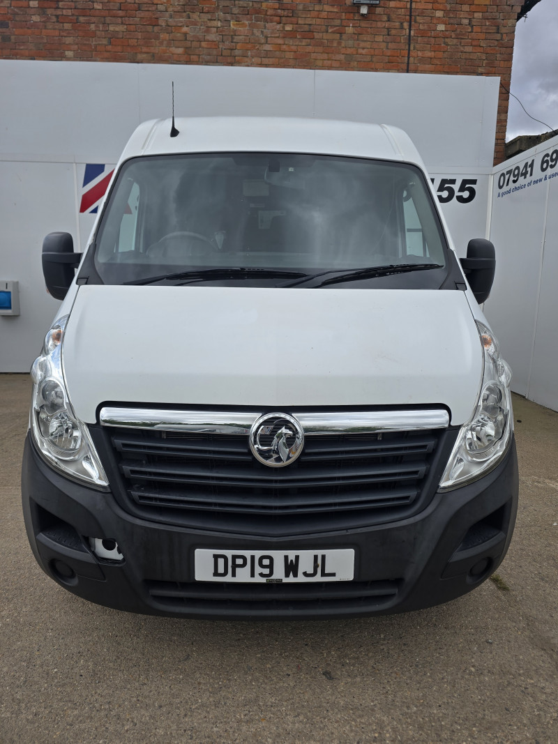 Vauxhall Movano MWB (2019) — photo 6