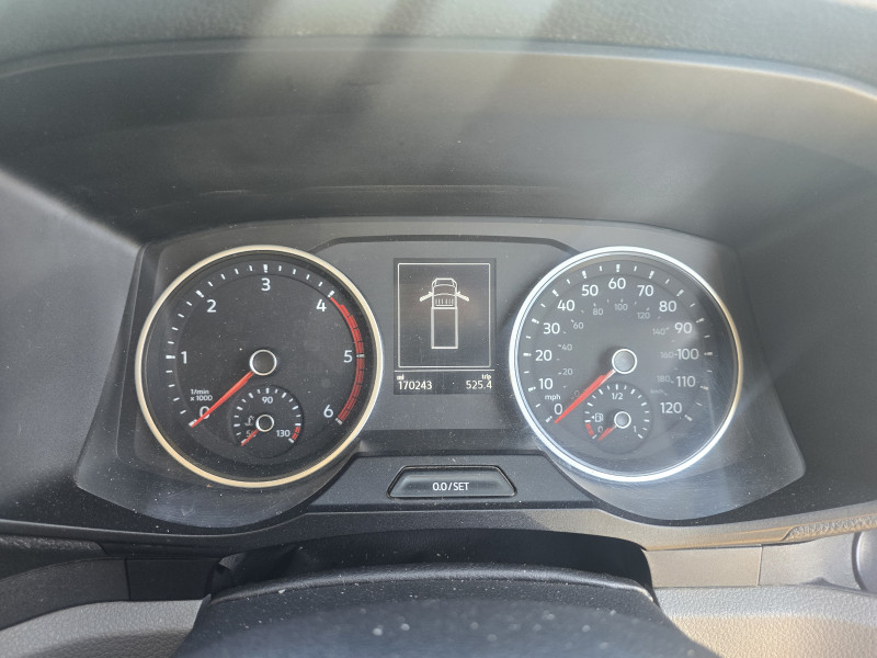 Volkswagen Crafter (2019) — photo 10