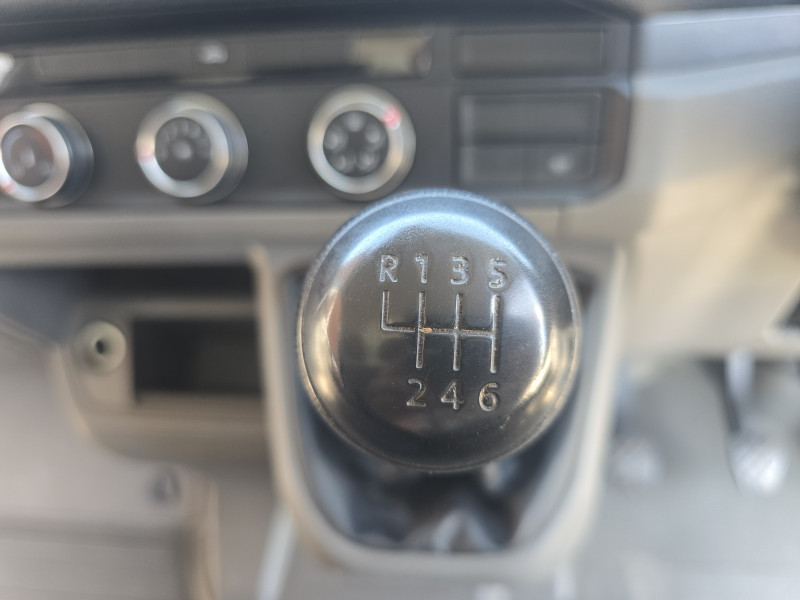 Volkswagen Crafter (2019) — photo 12