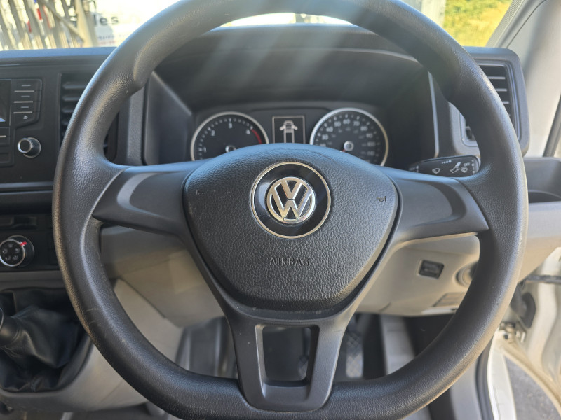 Volkswagen Crafter (2019) — photo 9
