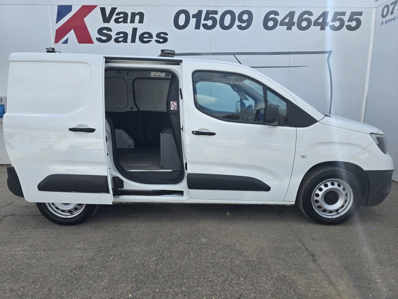Vauxhall Combo (2019) — photo 9