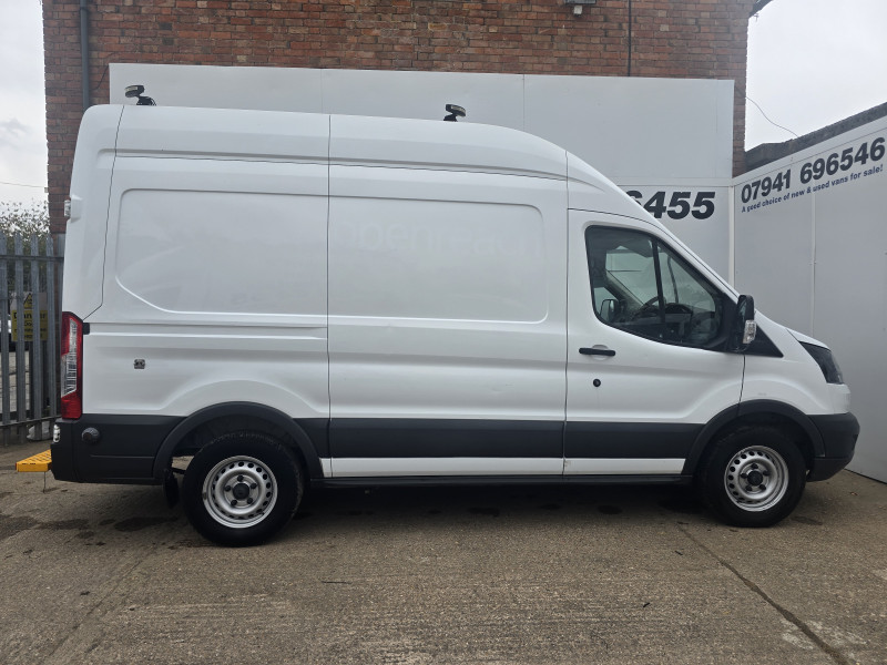 Ford Transit (2018) — photo 11